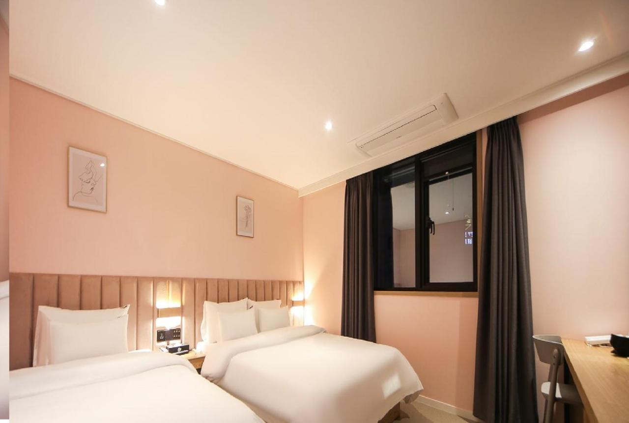Hotel Lazy Heaven Changwon Zewnętrze zdjęcie