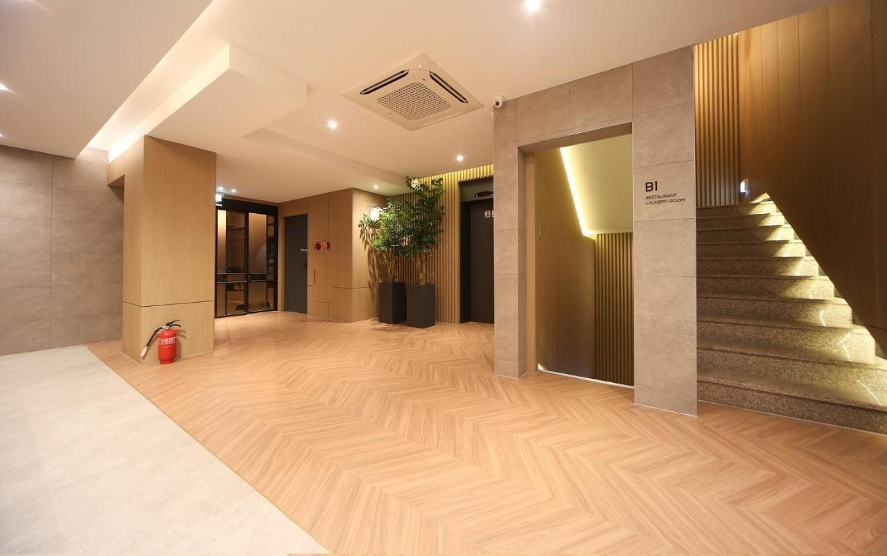 Hotel Lazy Heaven Changwon Zewnętrze zdjęcie