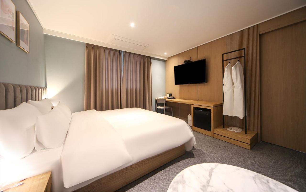 Hotel Lazy Heaven Changwon Zewnętrze zdjęcie