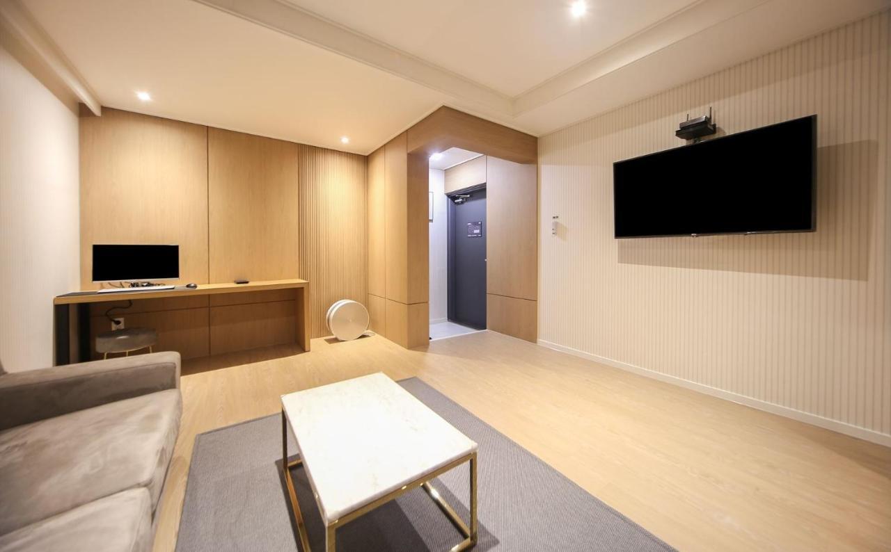 Hotel Lazy Heaven Changwon Zewnętrze zdjęcie