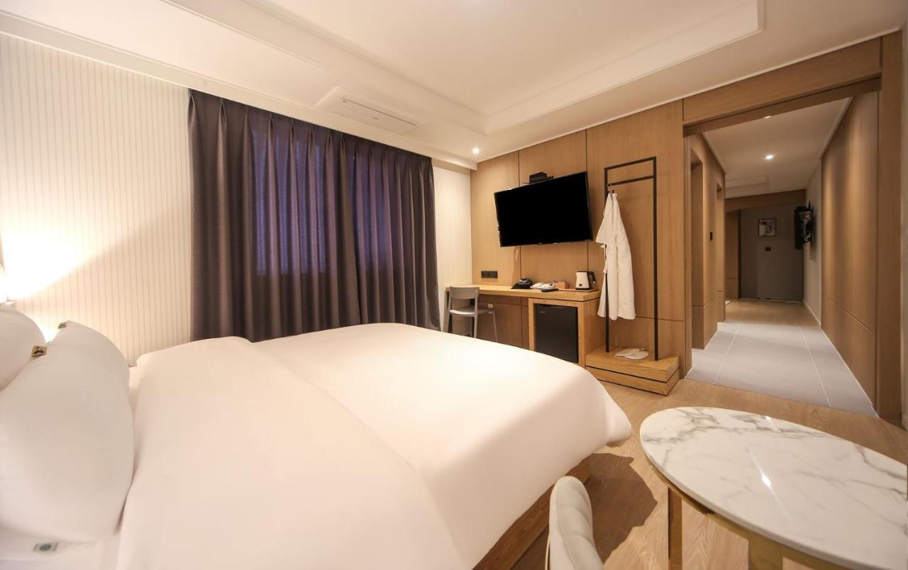Hotel Lazy Heaven Changwon Zewnętrze zdjęcie