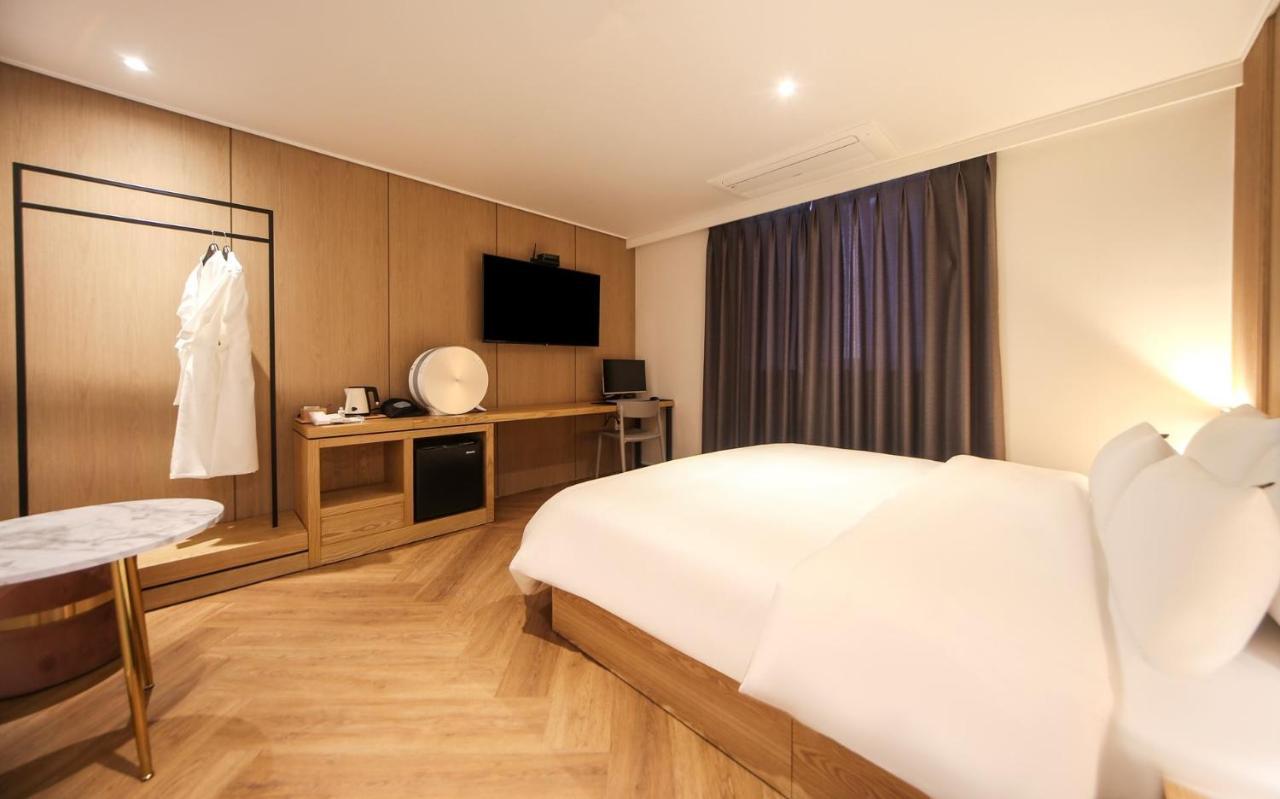 Hotel Lazy Heaven Changwon Zewnętrze zdjęcie