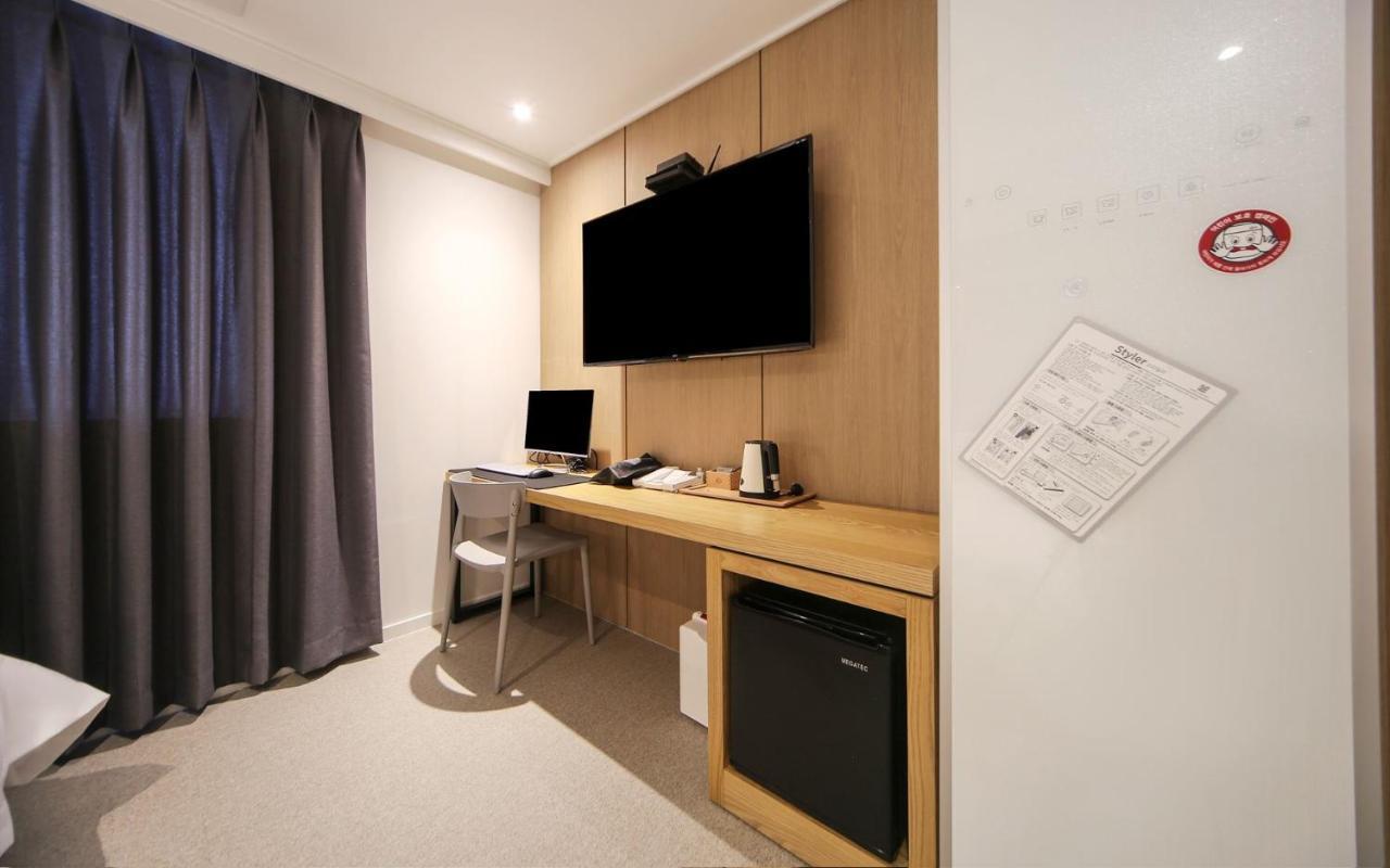 Hotel Lazy Heaven Changwon Zewnętrze zdjęcie