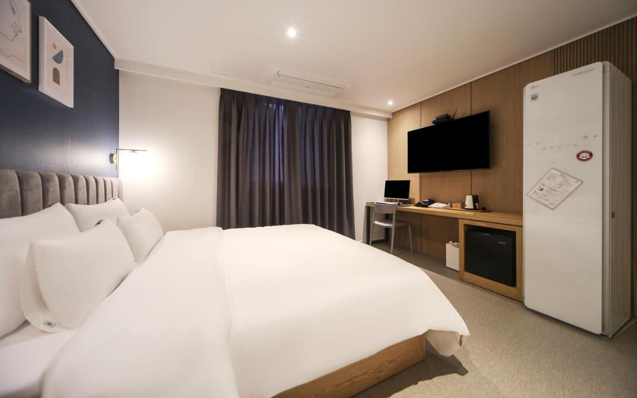 Hotel Lazy Heaven Changwon Zewnętrze zdjęcie