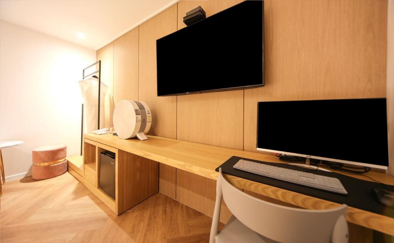 Hotel Lazy Heaven Changwon Zewnętrze zdjęcie